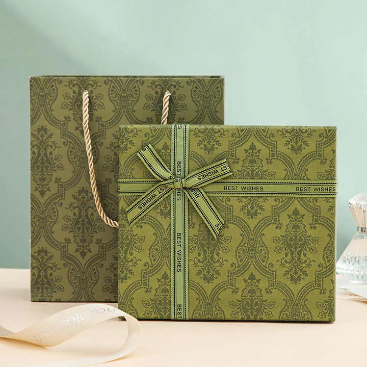 هدايا فاخرة من الشموع وموزع الروائح ,Luxury Candle and Diffuser Gifts